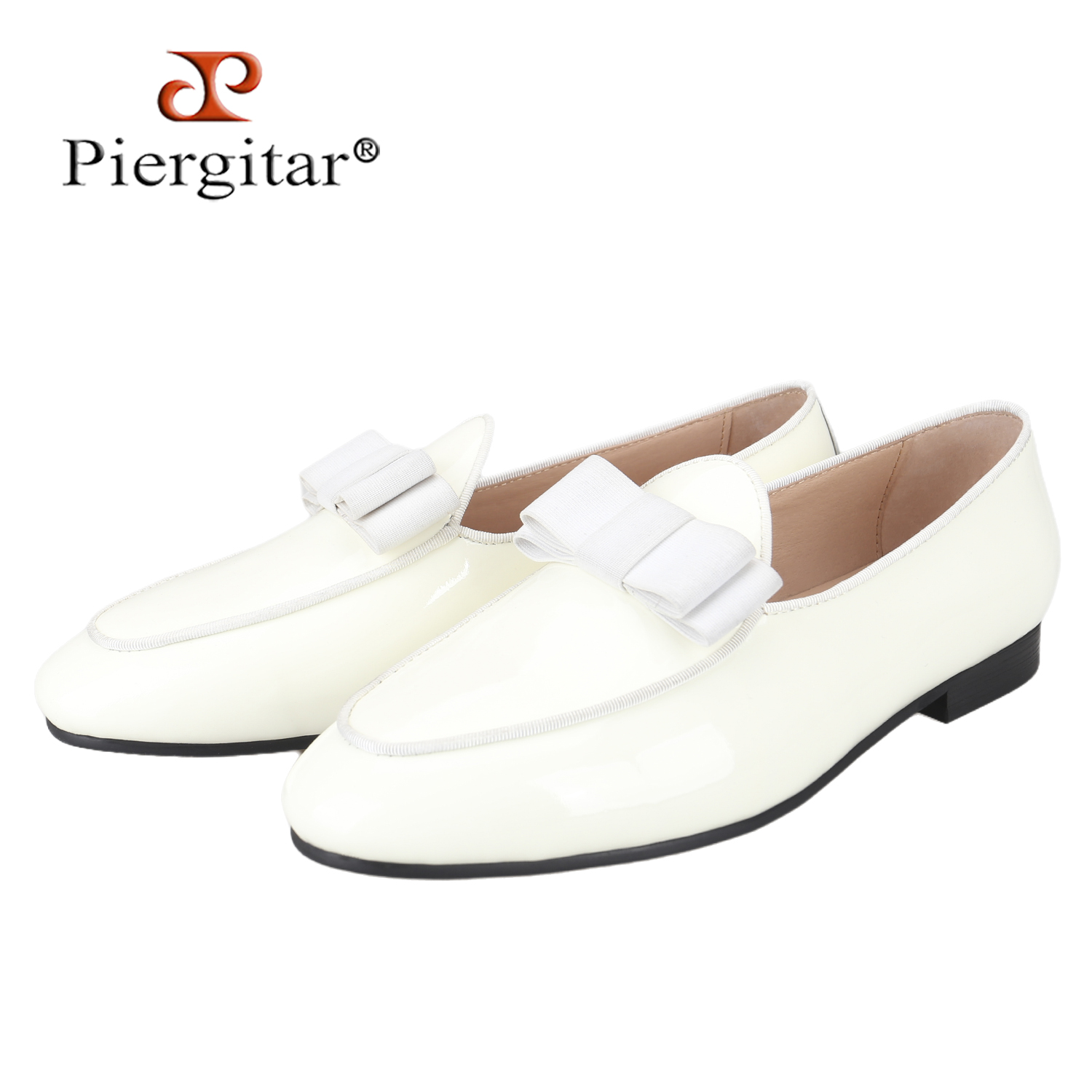 Men'S Formal Wear Bow Ties - รองเท้าโลฟเฟอร์แบบสวมสำหรับผู้ชาย หนังแก้วสีขาว ยี่ห้อ Piergitar พร้อมโบว์ผูกทำมือ สำหรับชุดทางการในงานแต่งงานและงานปาร์ตี้