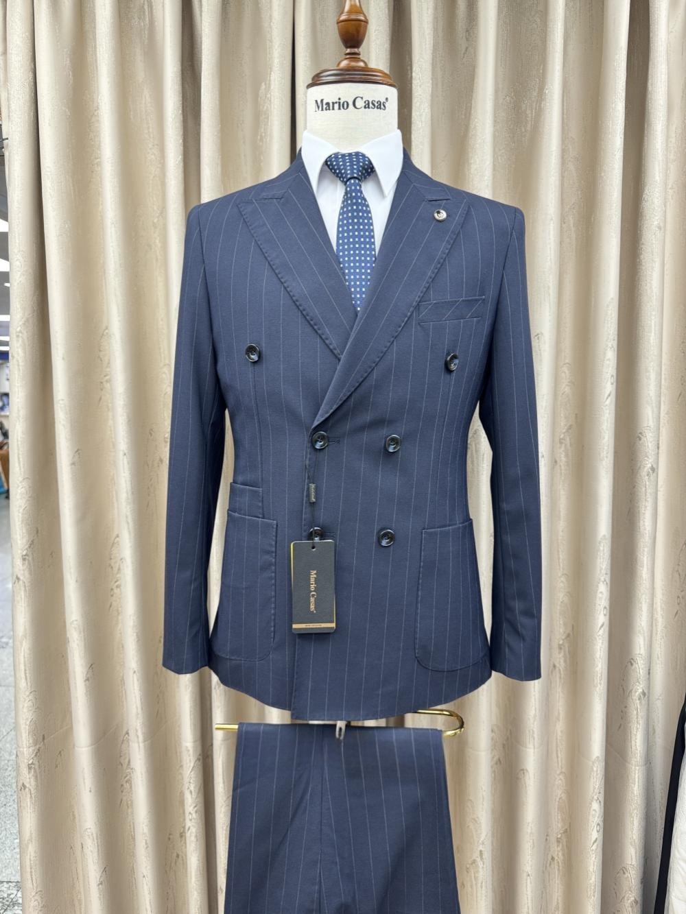 ชุดสูทลายทางใหม่ปี 2026 แบบ 2  - Elegant Formal Men'S Wear บทวิจารณ์และราคา