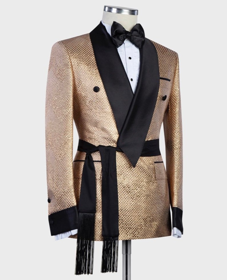 คำLuxury Gold Mens Tuxedosเข็ม - Arabic Formal Wear Men บทวิจารณ์และราคา